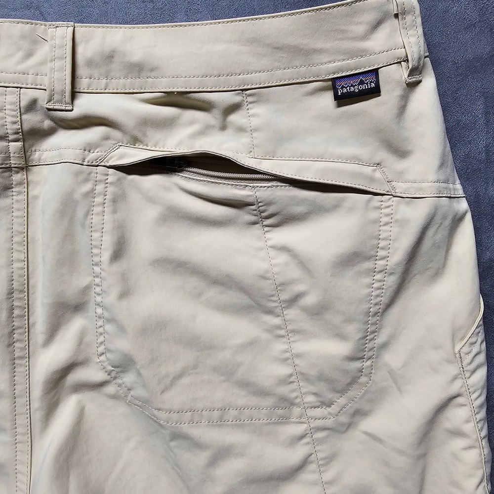 Patagonia Womens Tan Hiking Shorts Size 14 Nylon Blend Active Outdoor Travel - Picture 7 of 10